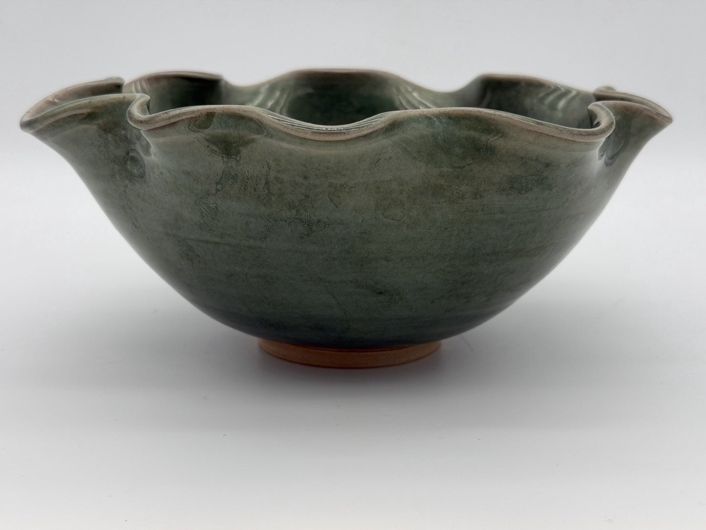 ROBBIE BREAUX Studio Art Pottery Green Large Centerpiece Bowl Ruffled Signed