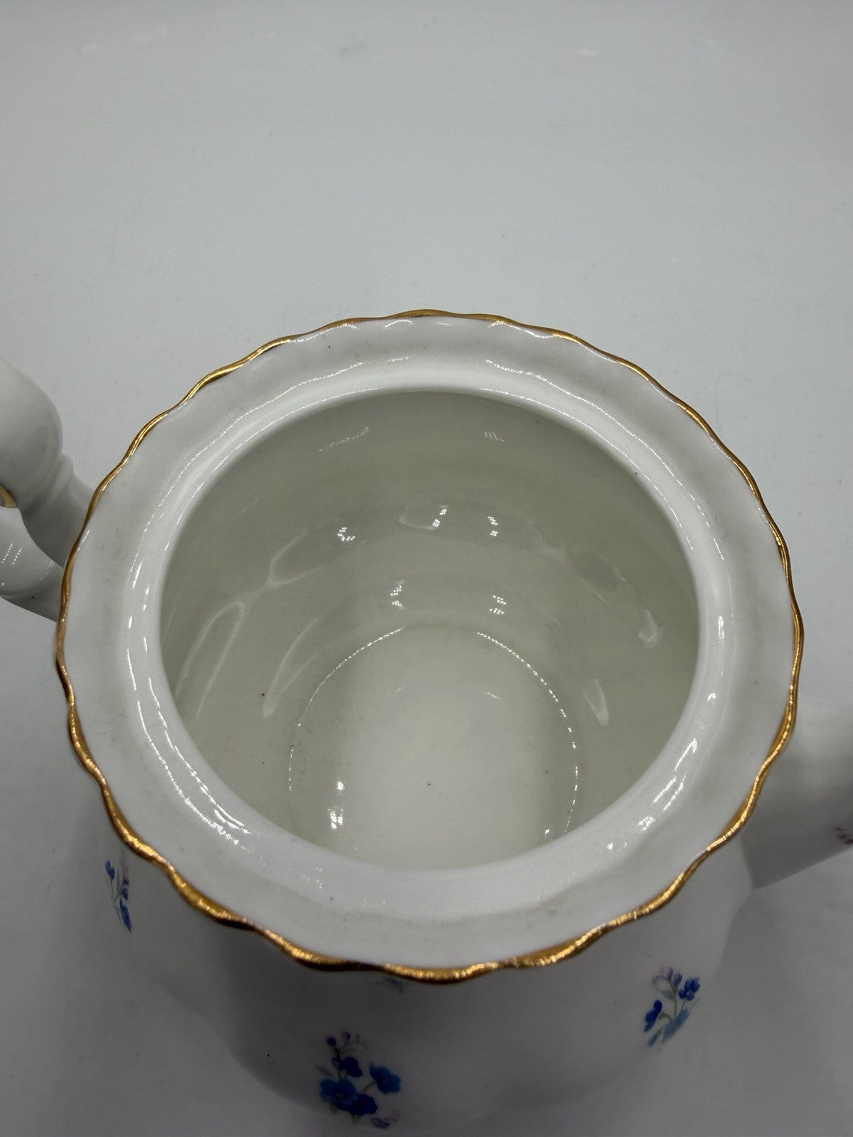 Royal Albert England Floral Memory Lane Bone China Teapot 6 Cup Vintage W/Lid