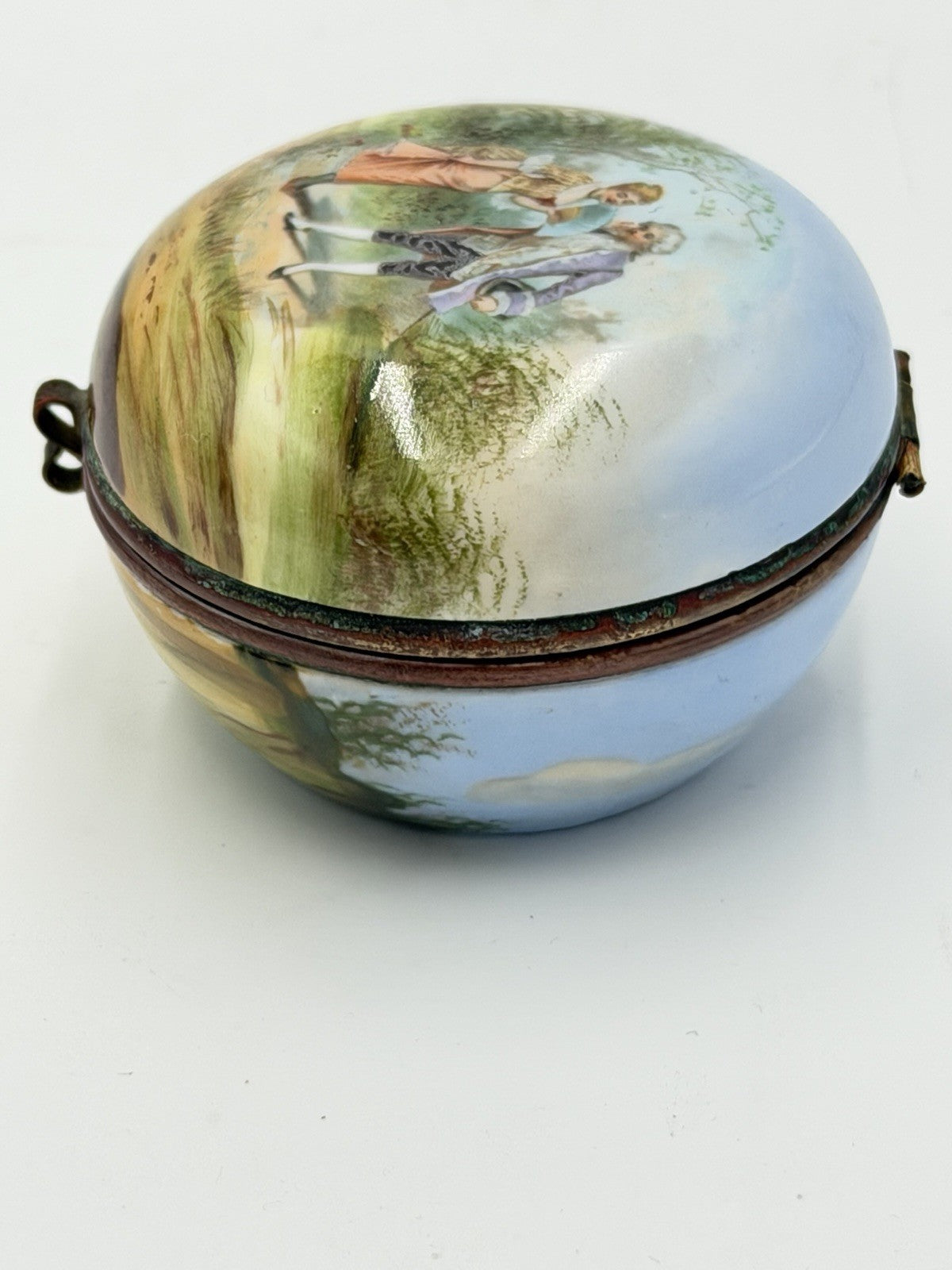 Antique French Victorian porcelain snuff box hand-painted romantic scene