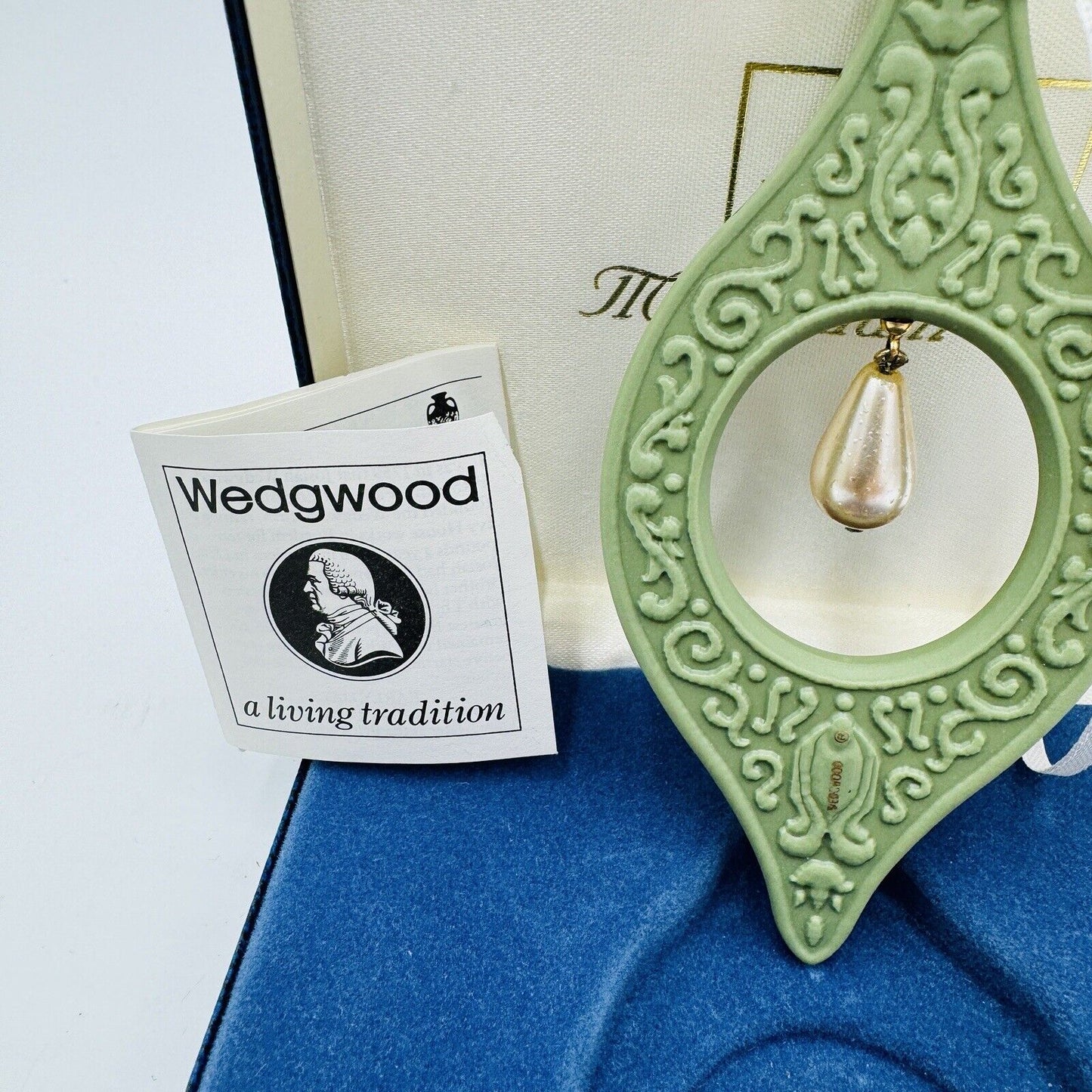 Wedgwood Millennium Gems Wisdom Ornament 1998 Sage Green Christmas Tree Box