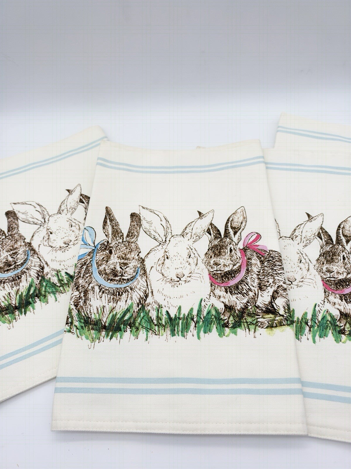 Williams Sonoma Easter Meadow Bunny Placemats New Set of 4 PCs 100% Cotton