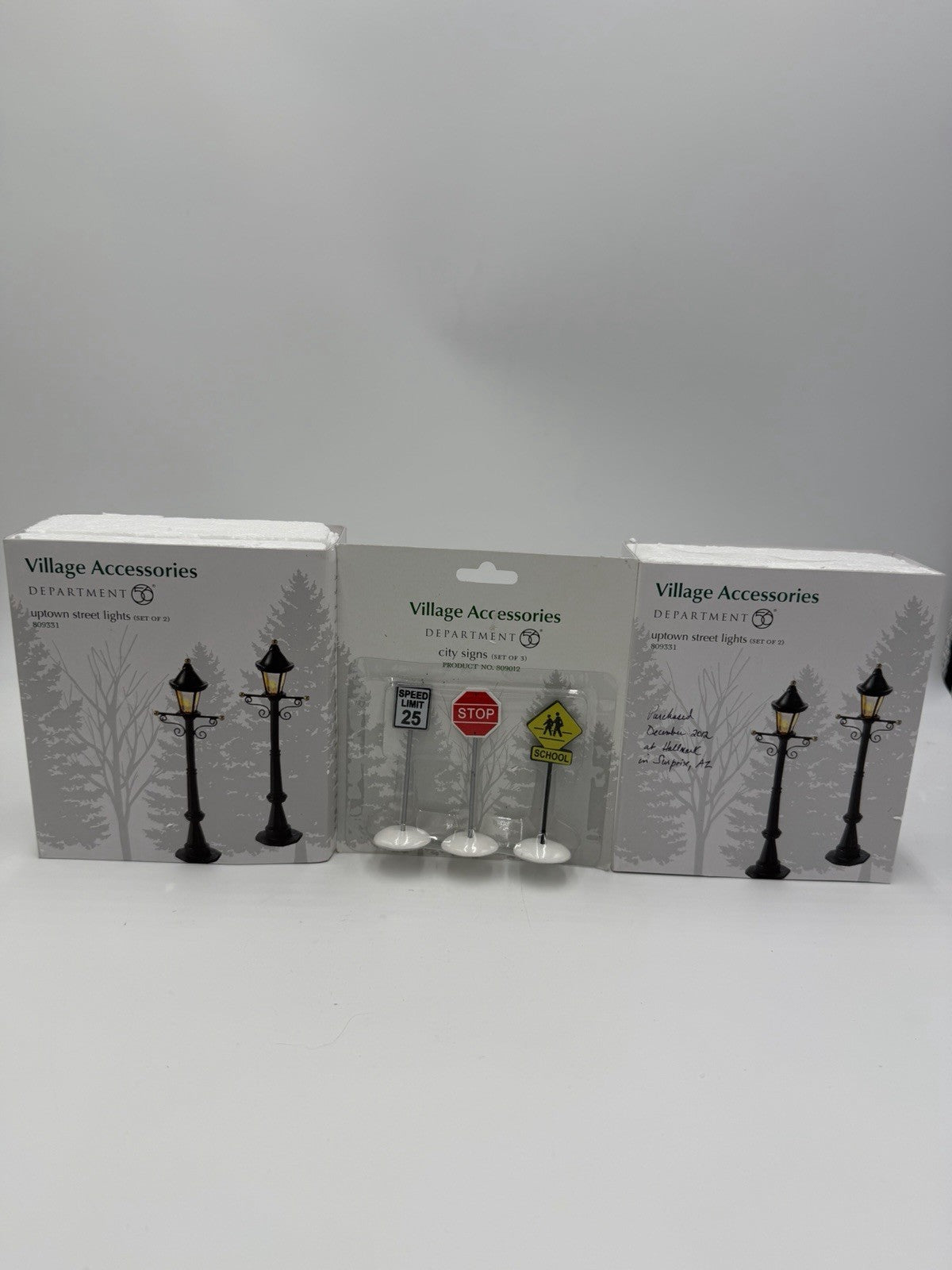 Department 56 Village Accessories Uptown Street Lights & City Signs Set