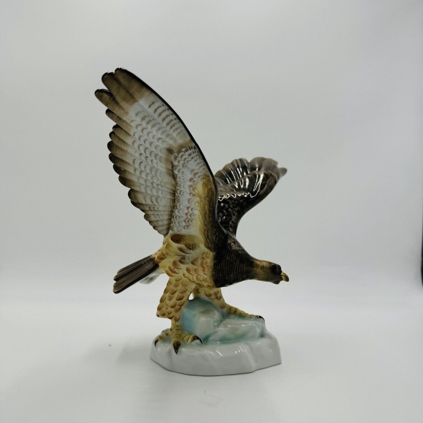 Herend Hungary Porcelain Turul Eagle on Rock Wings Spread Out Figurine 5057