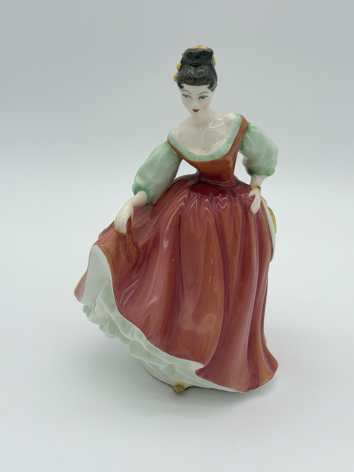 Royal Doulton England Porcelain Fair Lady Red HN2832 Figurine Vtg Painted 1960