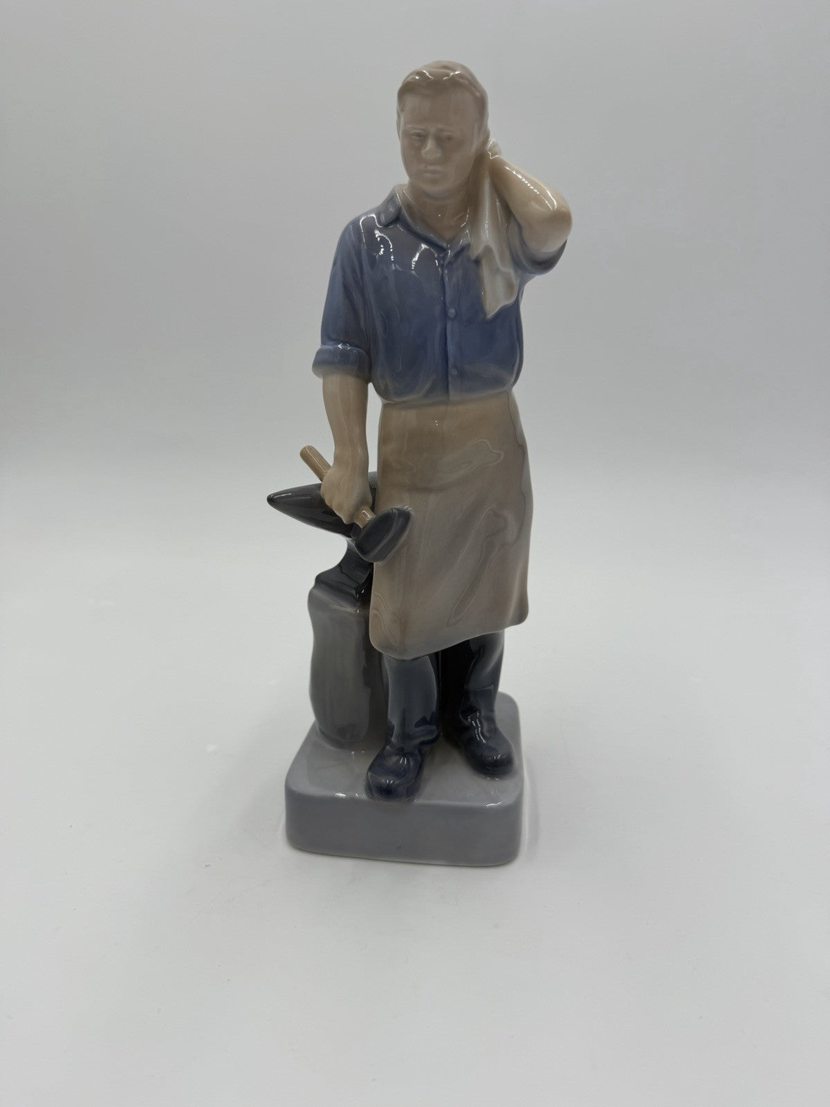 Royal Copenhagen Denmark Porcelain BLACKSMITH #4502 Figurine 8”H Vtg