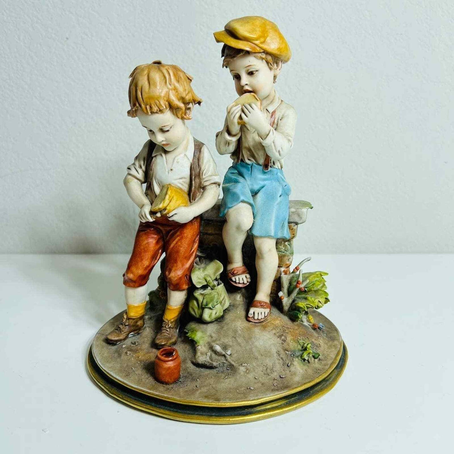 Capodimonte Figurine Triade Benacchio Children Eating Lunch Sculpture Italy