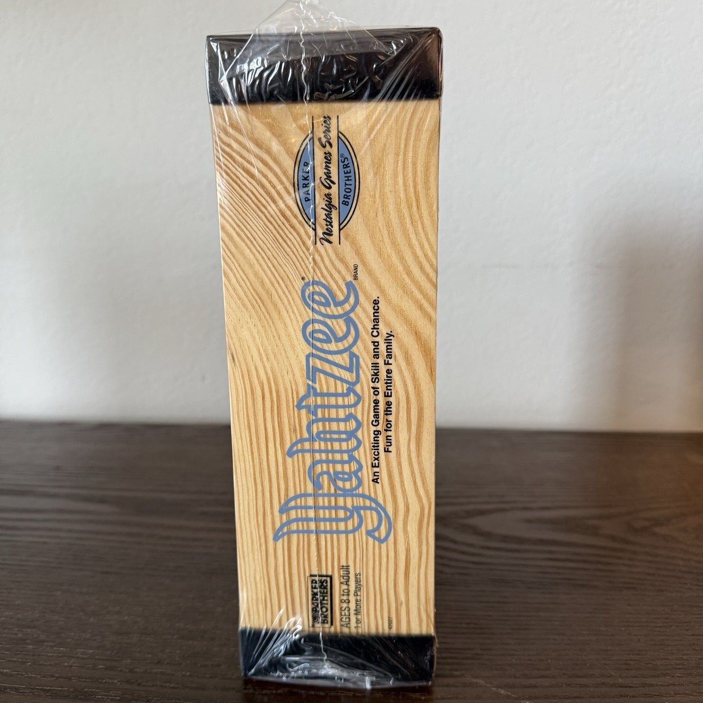 YAHTZEE Nostalgia Games Series 2004 Dice Game Wooden Box Parker Bros Sealed