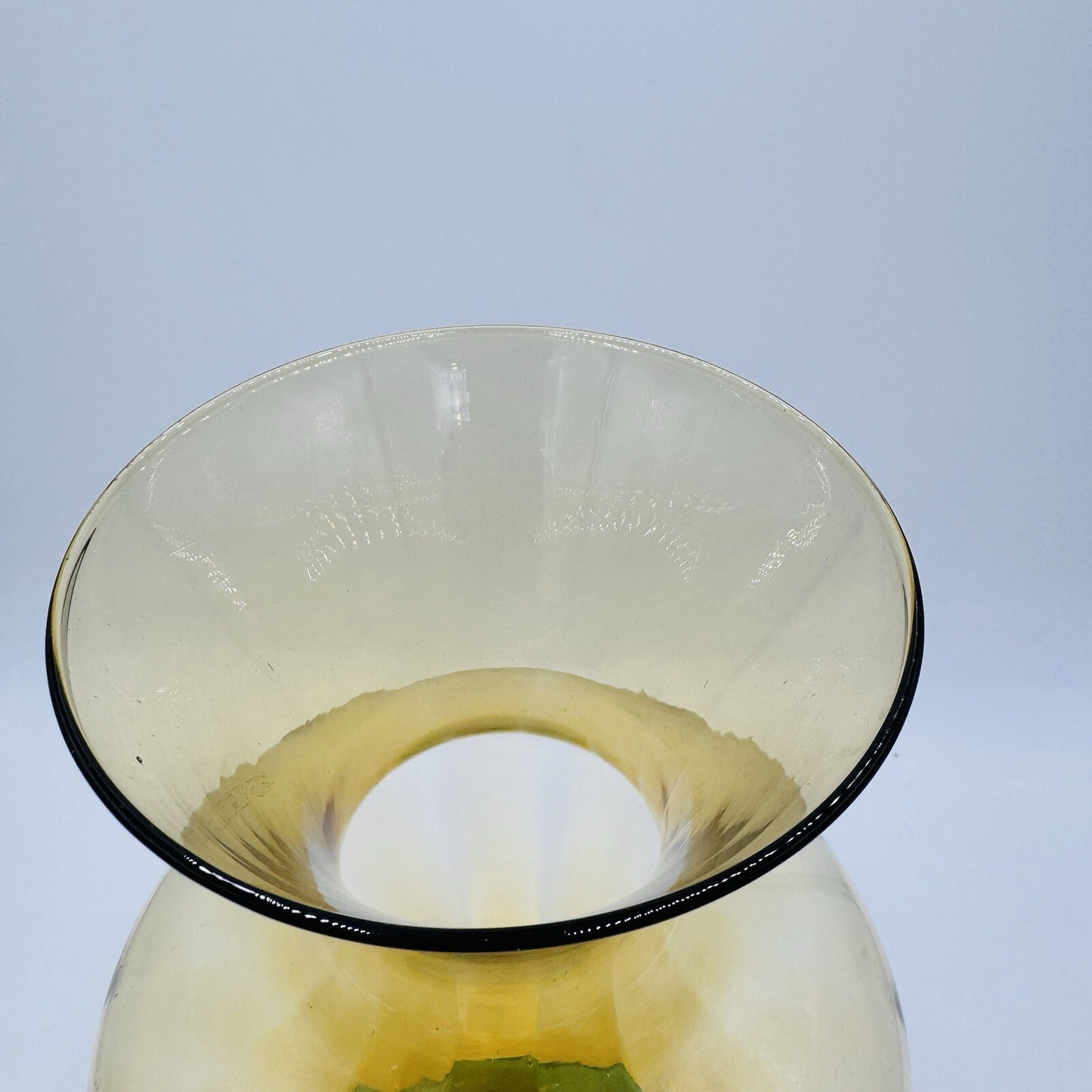 Murano Vetro Eseguito Amber Optic Ribbed Art Glass Footed Vase Large 16in