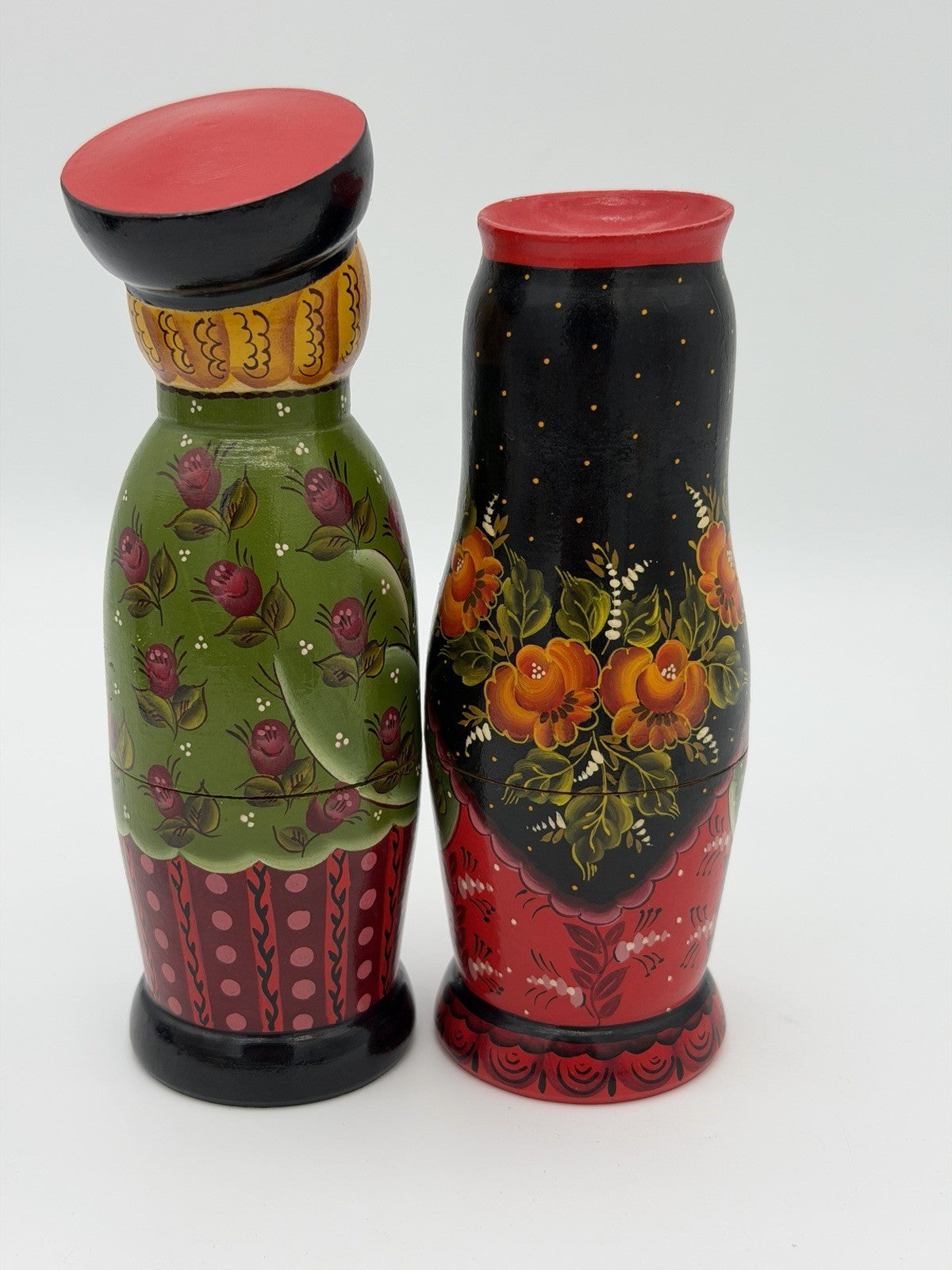 Vintage Folk Art Wood Carved Painted matryoshka Dolls Rooster /hen Signed 6.5”