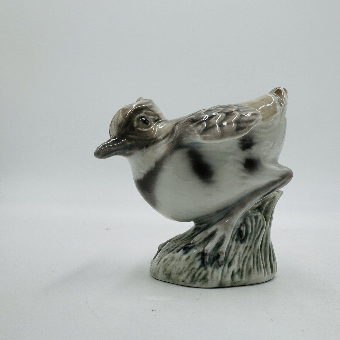 B&G Copenhagen Porcelain Denmark Bird 111/2556 Production Limited 1988 Figurine