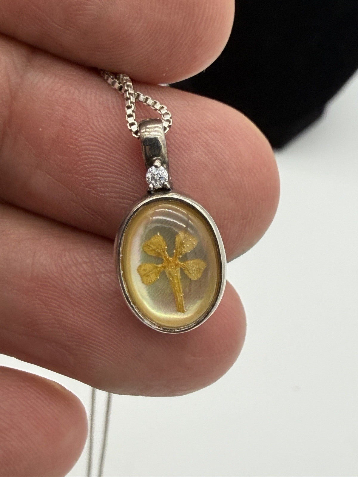 sterling silver four leaf clover pendant necklace Vintage Irish Oval 18”