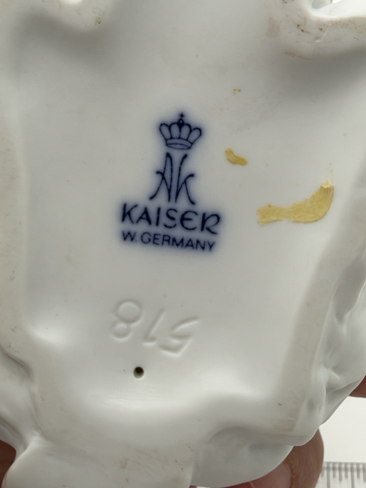 AK Kaiser Porcelain Lying White Rabbit Hare #518 Figurine West Germany Painted