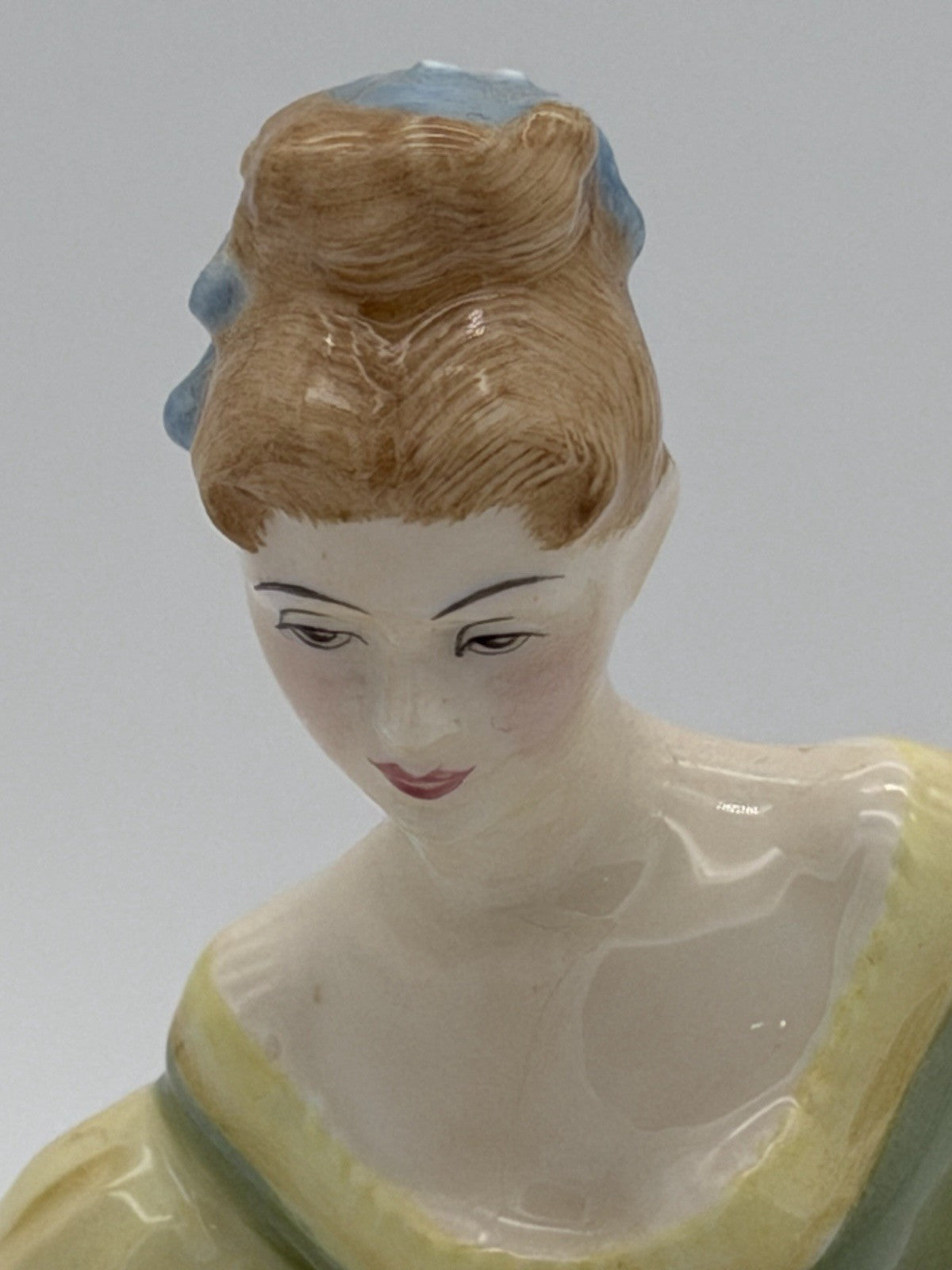 Royal Doulton England Porcelain 1962 FAIR LADY HN 2193 Figurine Green Dress