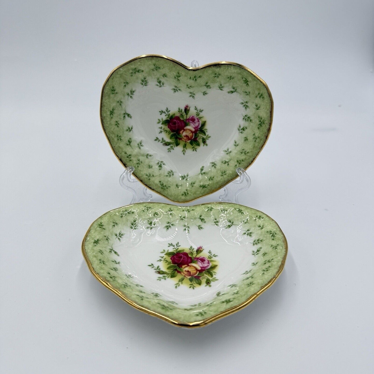 Royal Albert Old Country Roses Green rim Heart Shaped Porcelain Trinkets Set 2