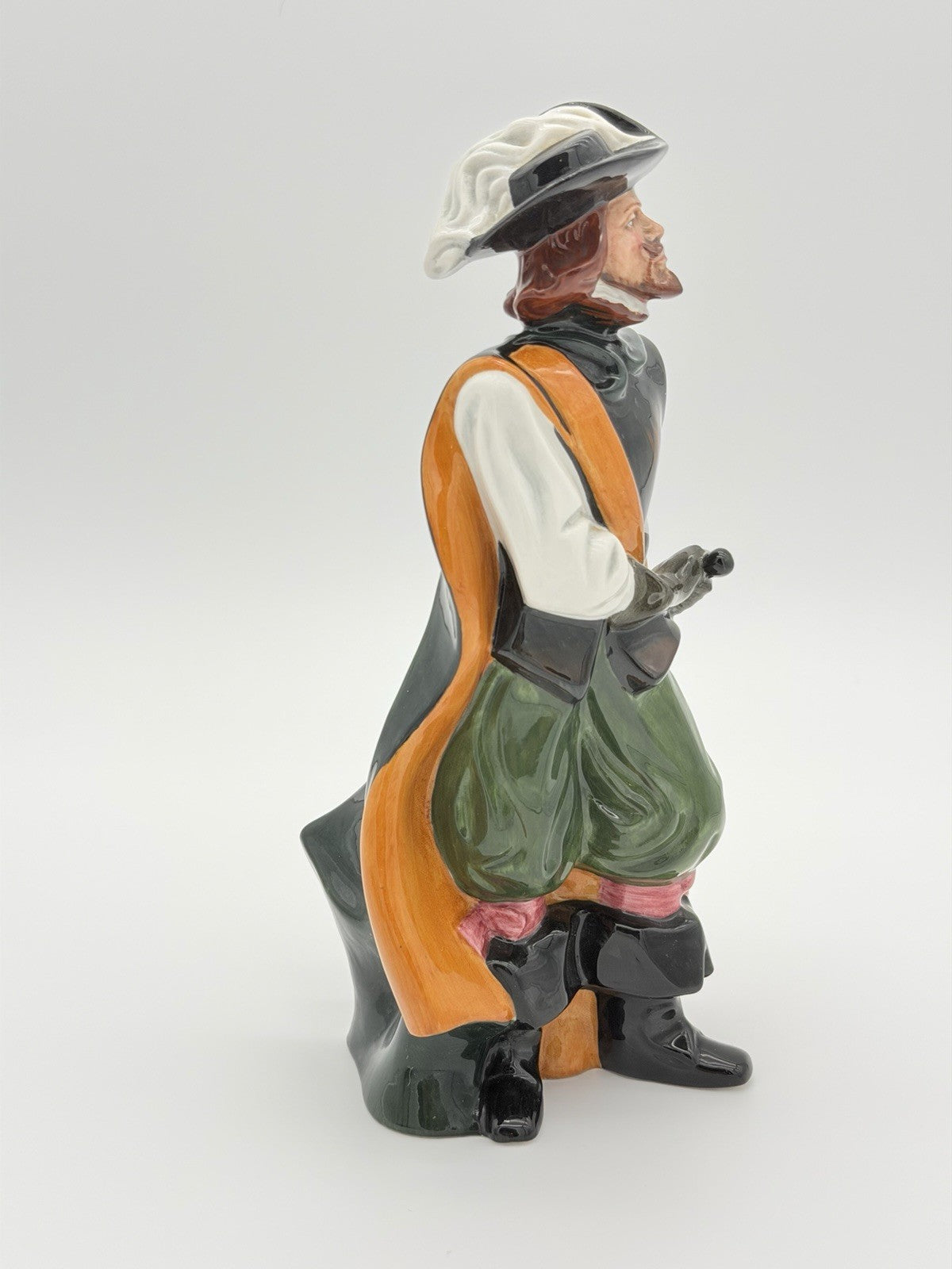 Royal Doulton England Porcelain Cavalier MUSKETEER Figurine HN 2716 Soldier