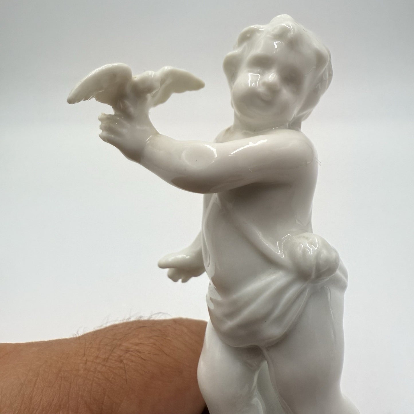 Antique Ginori 1735 Porcelain Figure Putti Holding Dove 5.5” White Glossy Italy