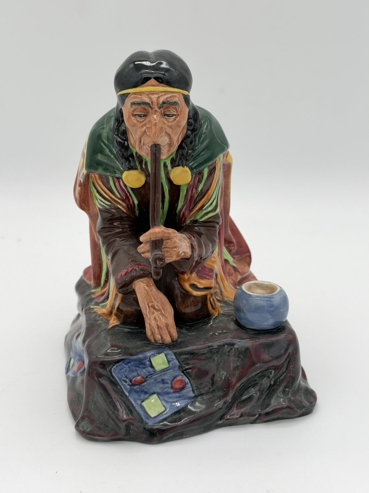Royal Doulton England porcelain Calumet HN1689 native American heritage Figurine
