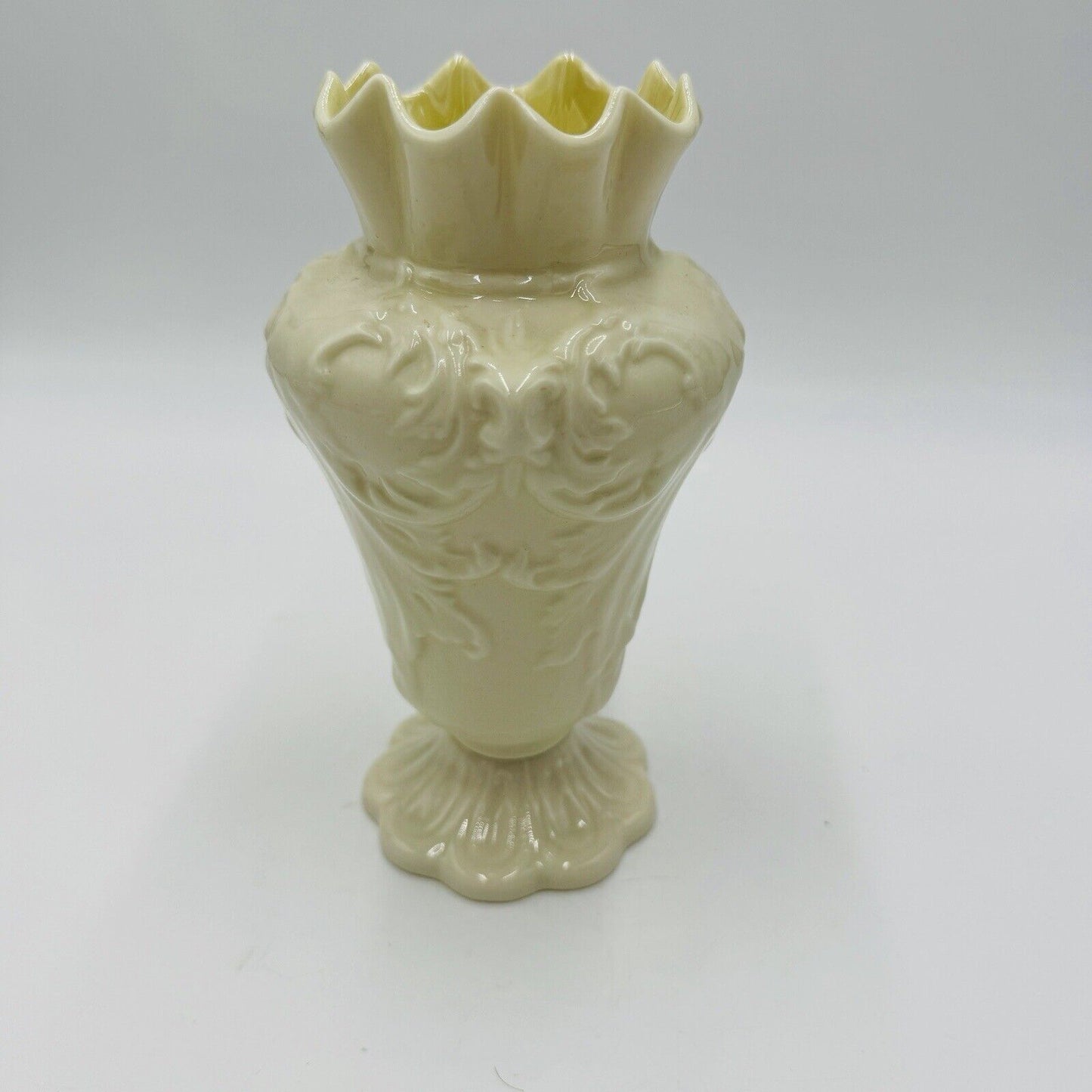 Belleek Rathmore Vase 3RD Green Mark #0857 6th Mark 1965 7.5in Vintage