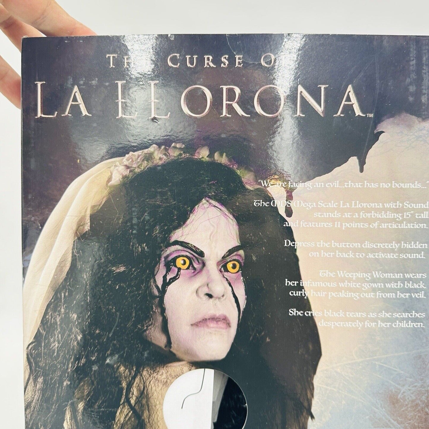 Mezco Toys The Curse of La Llorona Action Figure 15in Halloween Sound MDS Mega