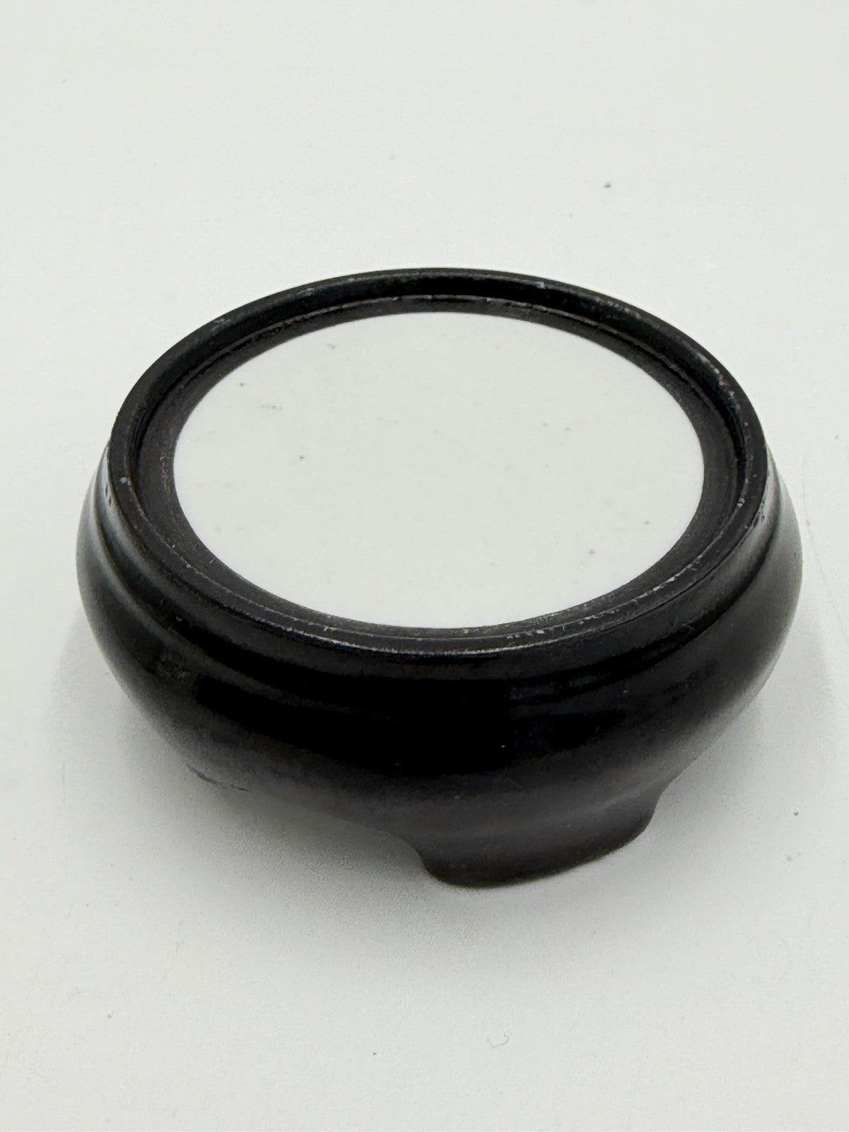 Chinese BLANC DE CHINE Dehua White Porcelain Reticulated Filigree Lattice Vase