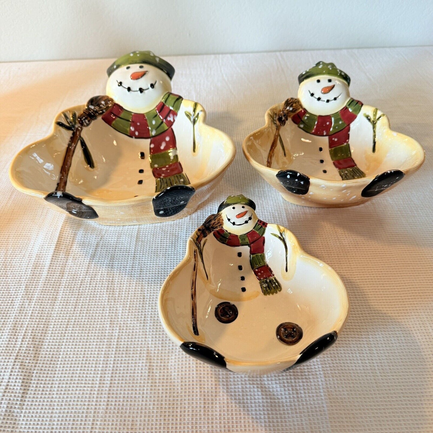 Dario Farrucci Serving Bowl Hand Painted 9” Snowman Family 3 Nesting Holiday Dec