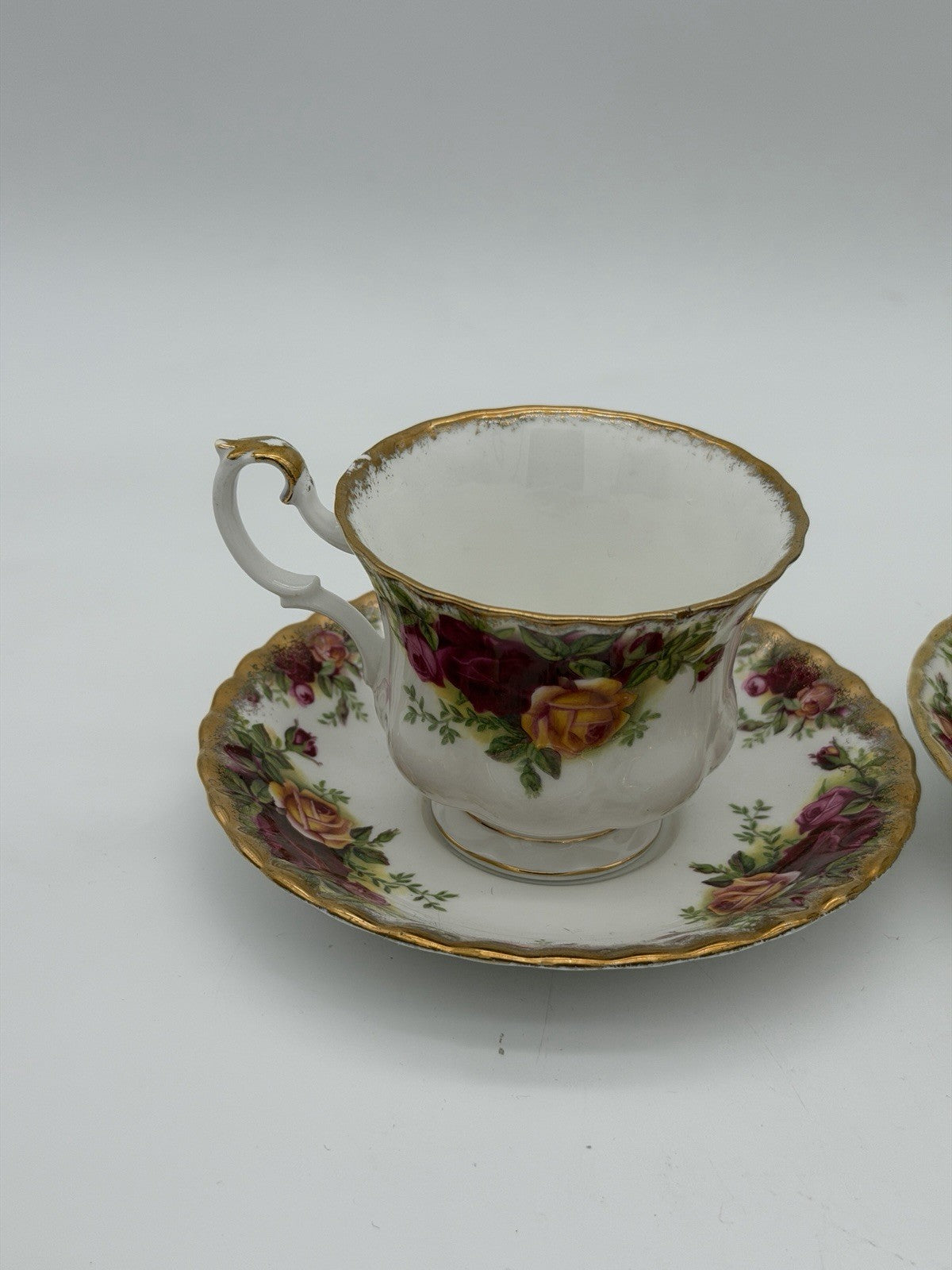 Royal Albert Old Country Roses Bone China Tea Cup & Saucer Set England 4 PCs