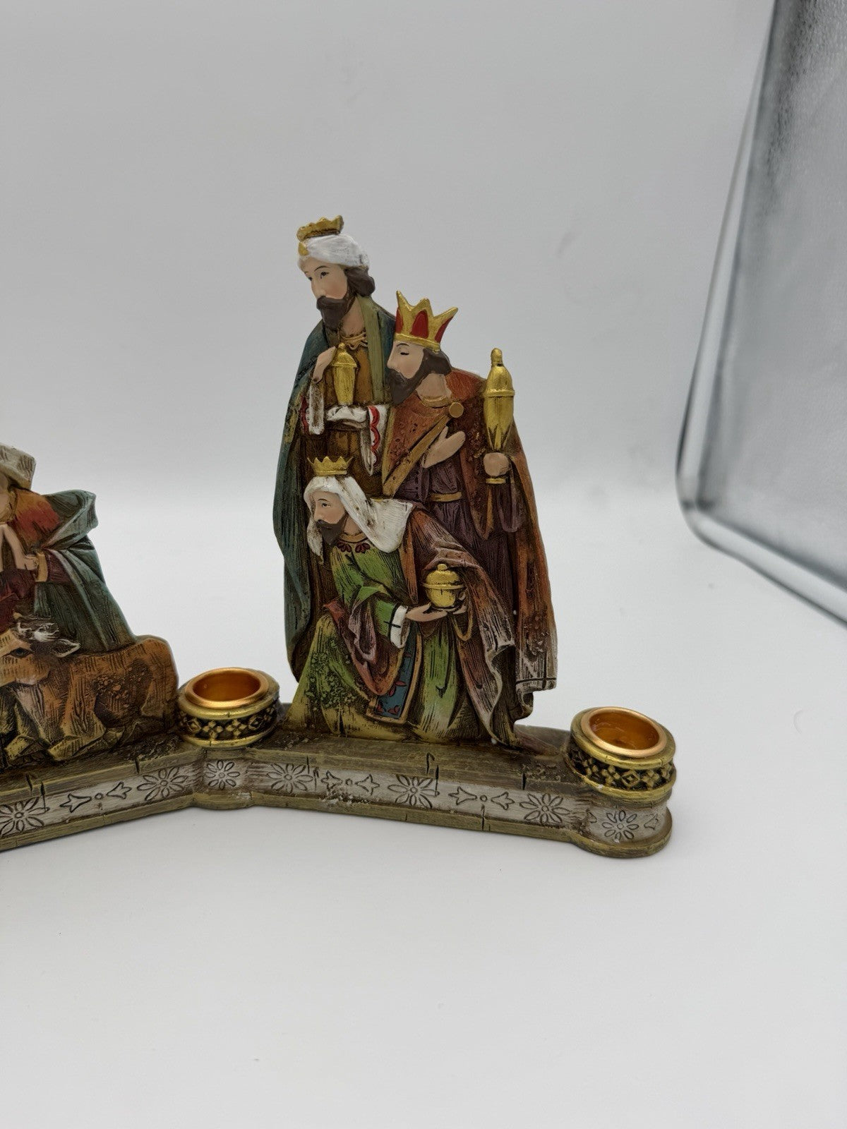 Avon Deluxe Holy Nativity Scene Advent Candle Holder Christmas Decor 18.5x7.5”