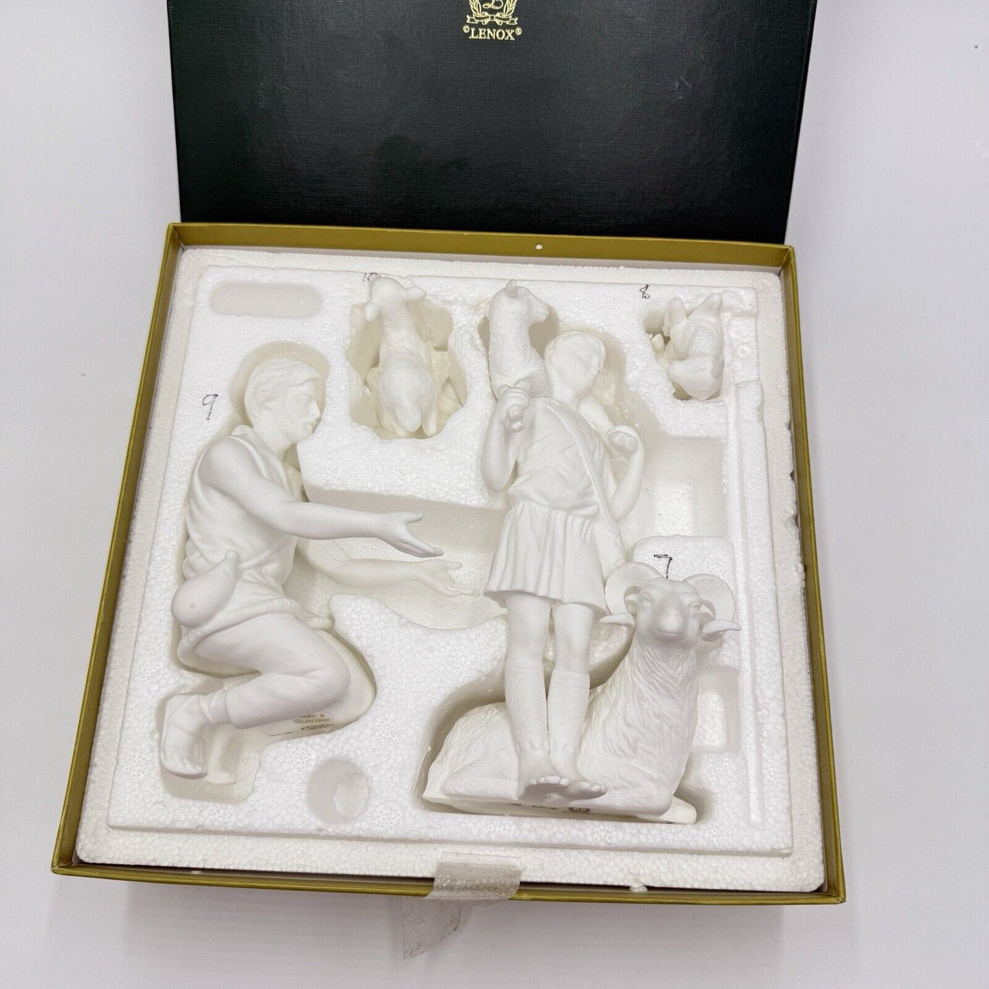 Lenox The Nativity White Bisque Porcelain Shepherds Figurines 4 PCs Box