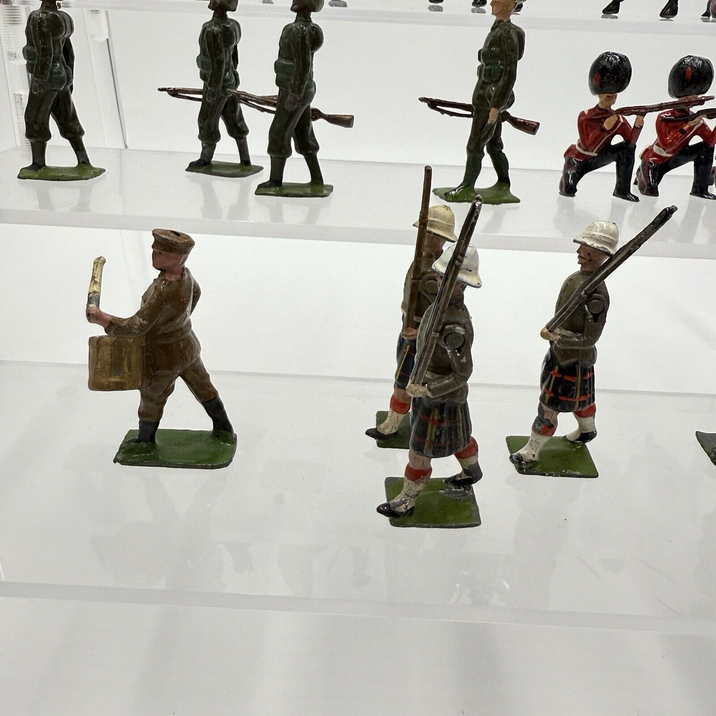 Vintage Britains 1970 Lead Toy Soldiers Hand Painted Mounted Guards Horses Lot