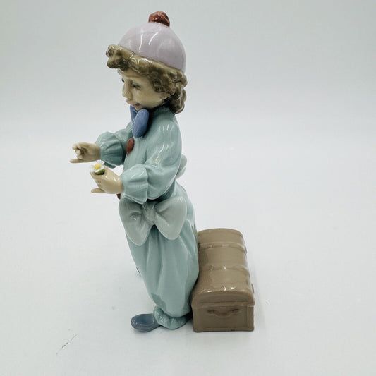 Lladro Pierrot Rehearsing Clown Figurine Glossy Spain Porcelain Boy Flower