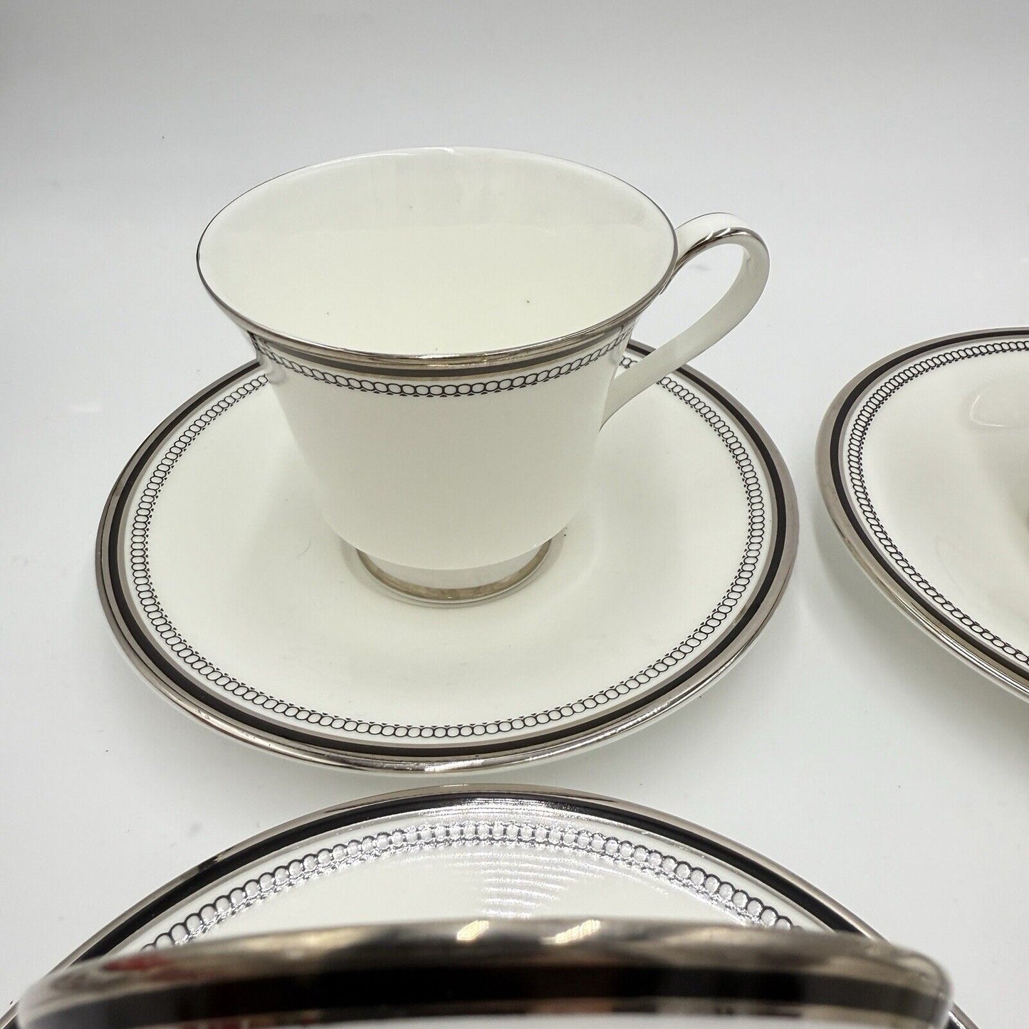 Vintage Royal Doulton SARABANDE H 5023 Bone China Black White CUPS & SAUCERS Set