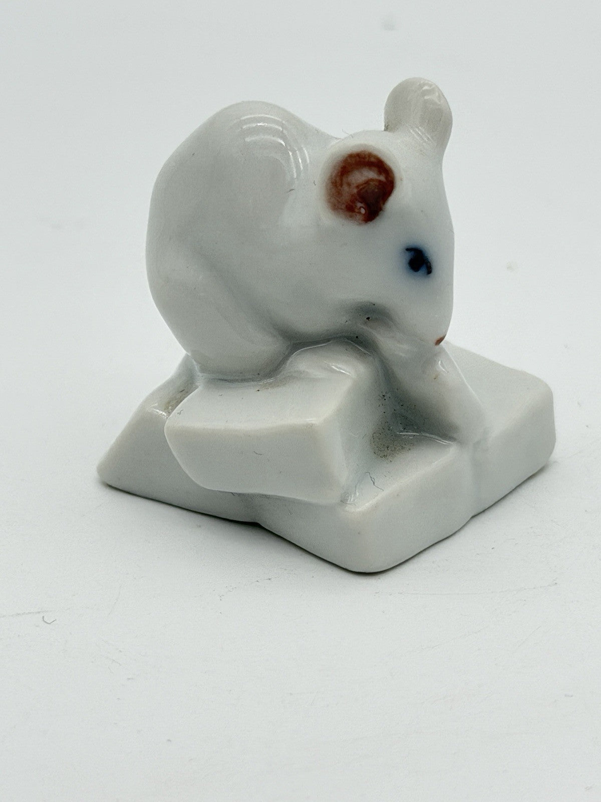 Rare Royal Copenhagen Denmark Porcelain White Mouse On Sugar Cube 1.2” Figurine