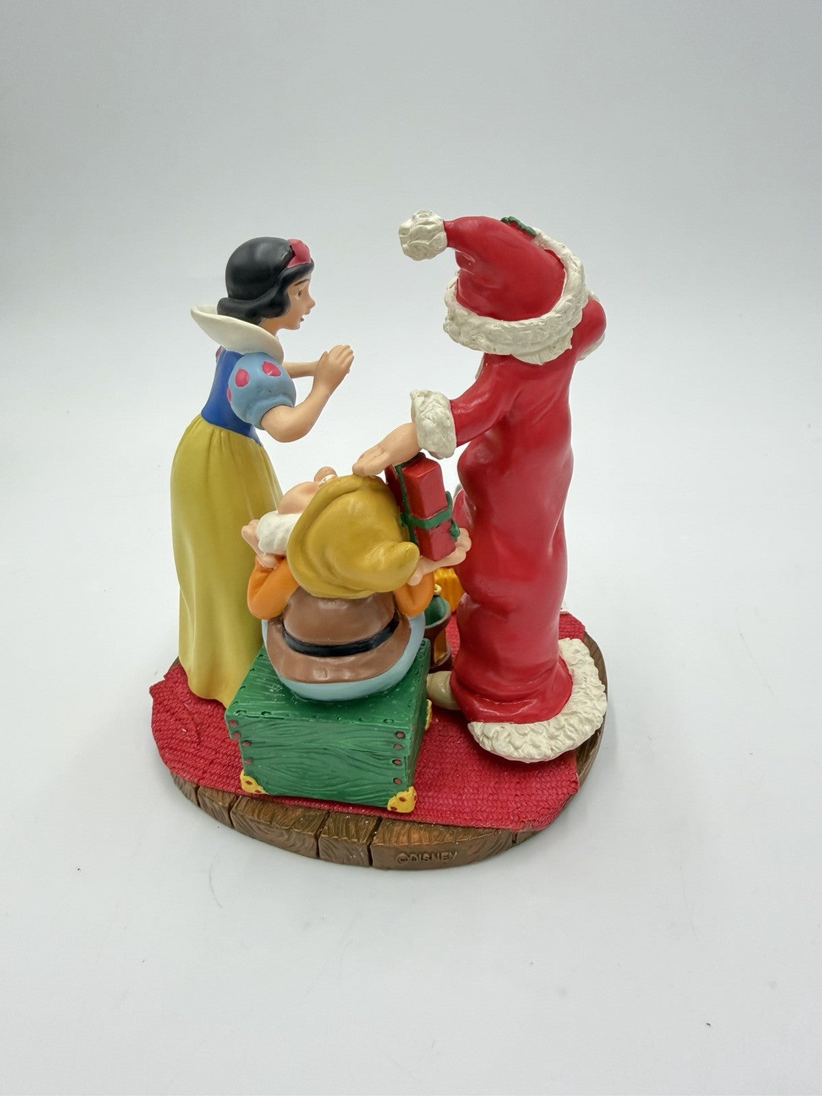 Disney Snow White & 7 Dwarfs 1999 Santas Best Stocking Hanger Vintage 6”H