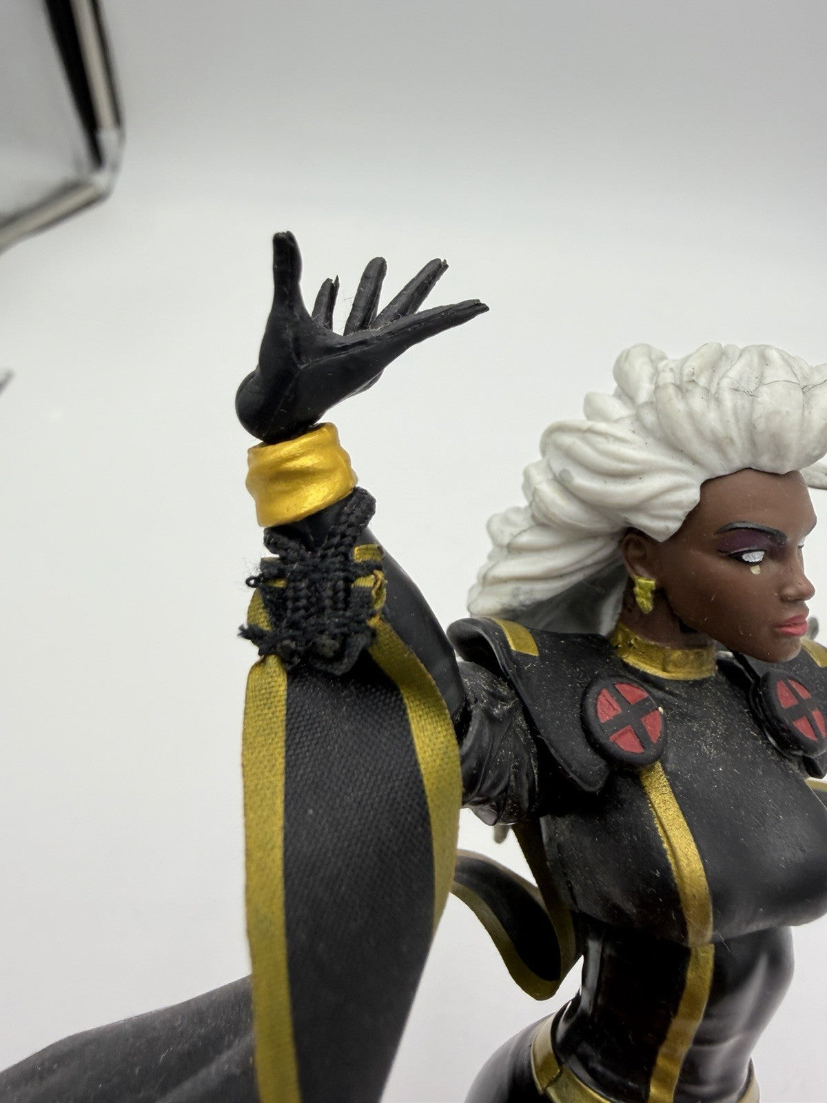 Marvel Hasbro STORM X-Men Legends Black Costume Reticulated Action Figurine 2014