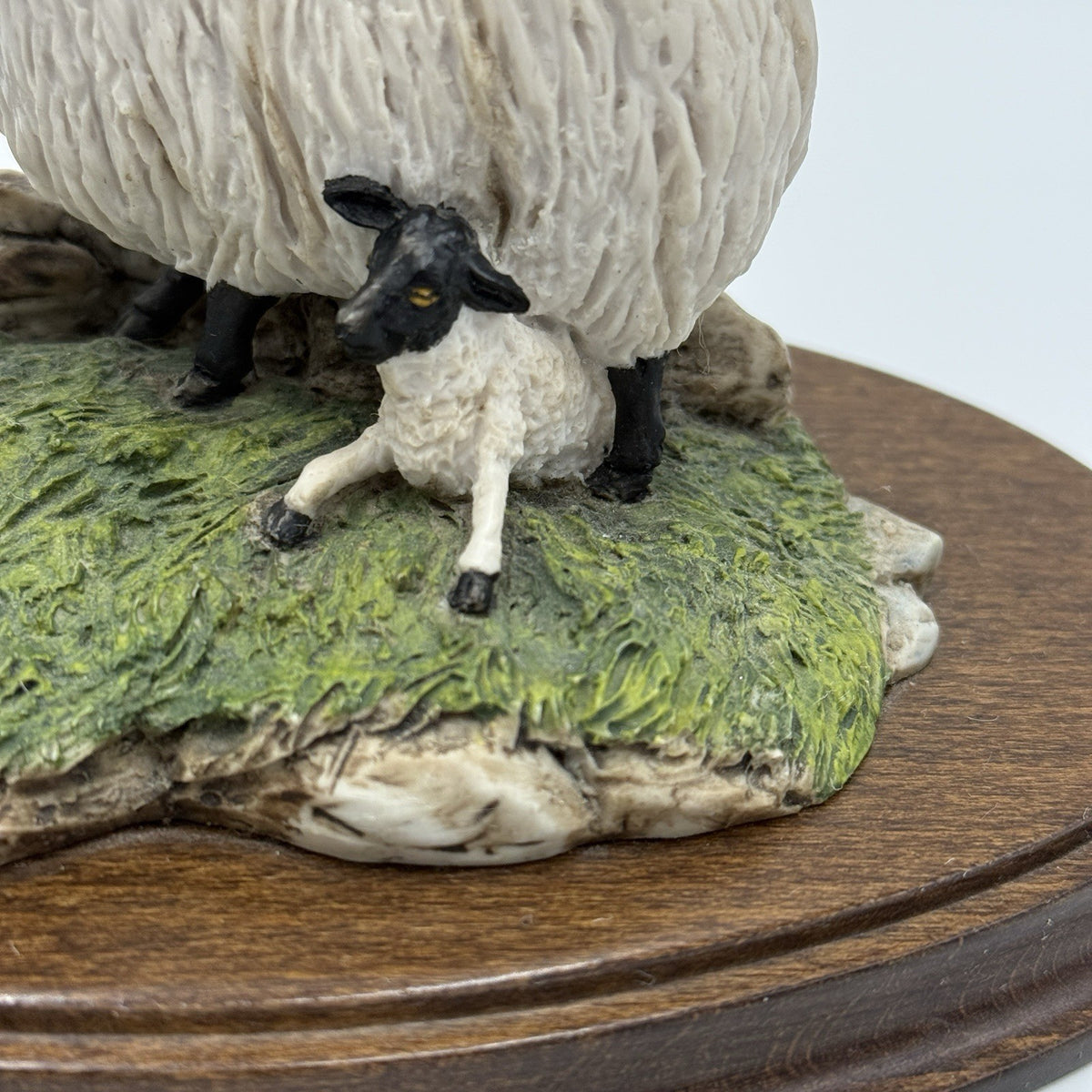 Country Artists Richard Cooper STRATFORD UPON AVON ENGLAND Sheep Figurine