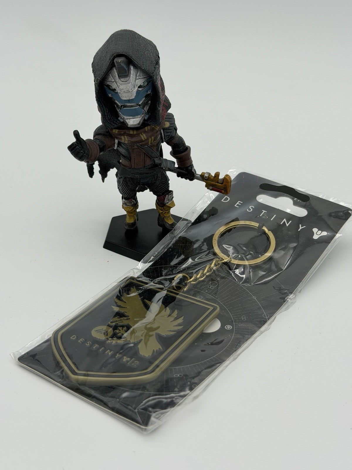 Bungie Destiny 2 Cayde-6 figure & metal class crest keychain Video Game Series