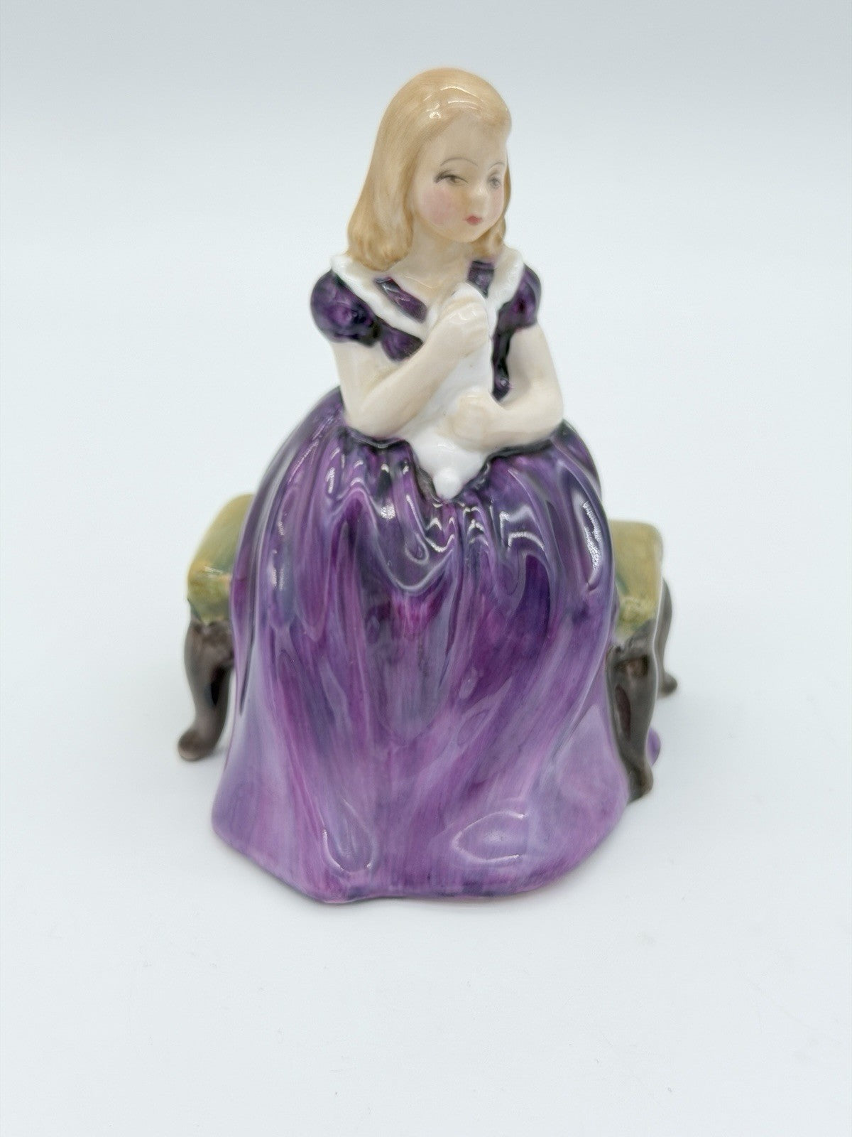Royal Doulton England Porcelain Affection Figurine HN2236 Girl W/bunny