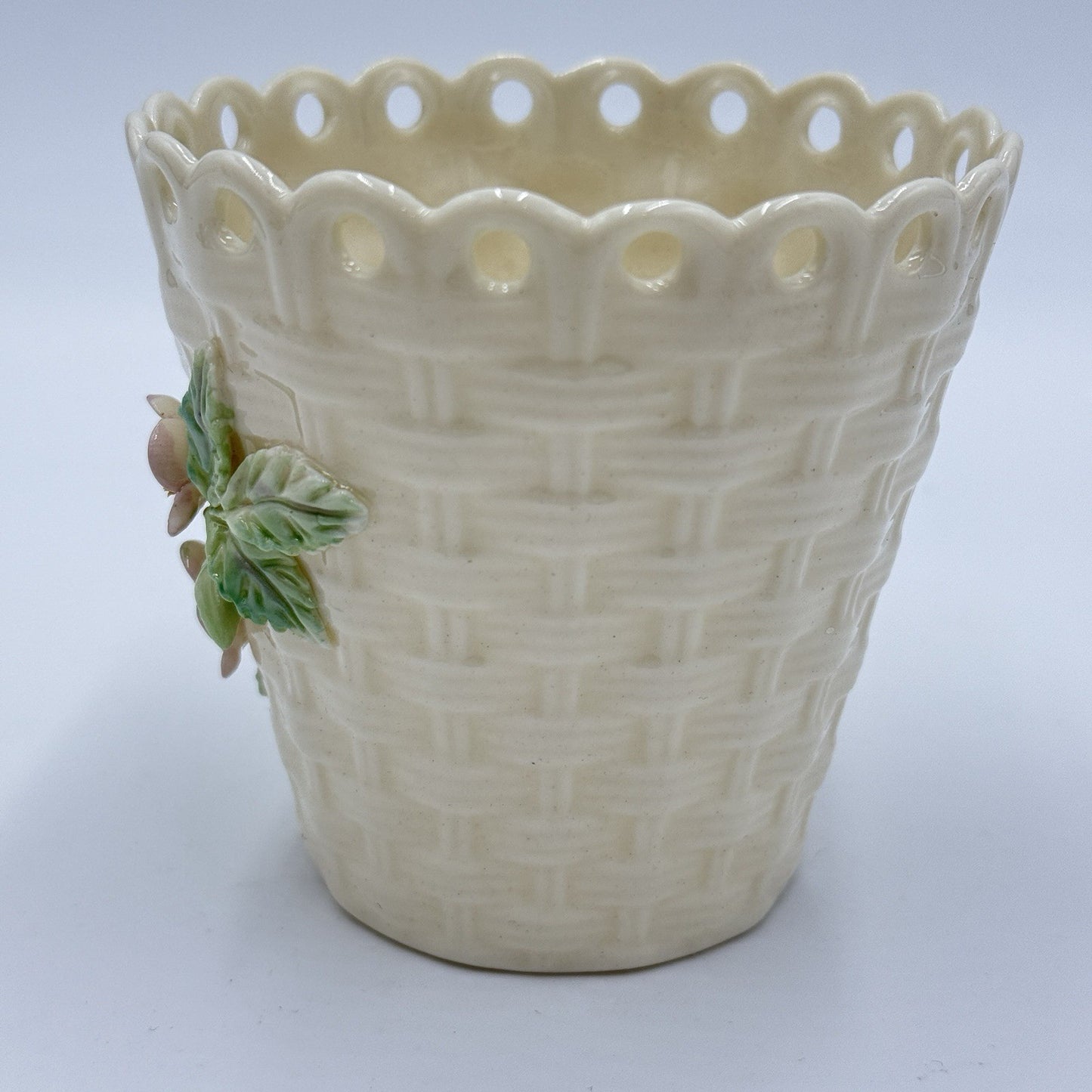 Belleek Ireland Porcelain Floral Basketweave Spill Vase 6th Mark Green 3.5in