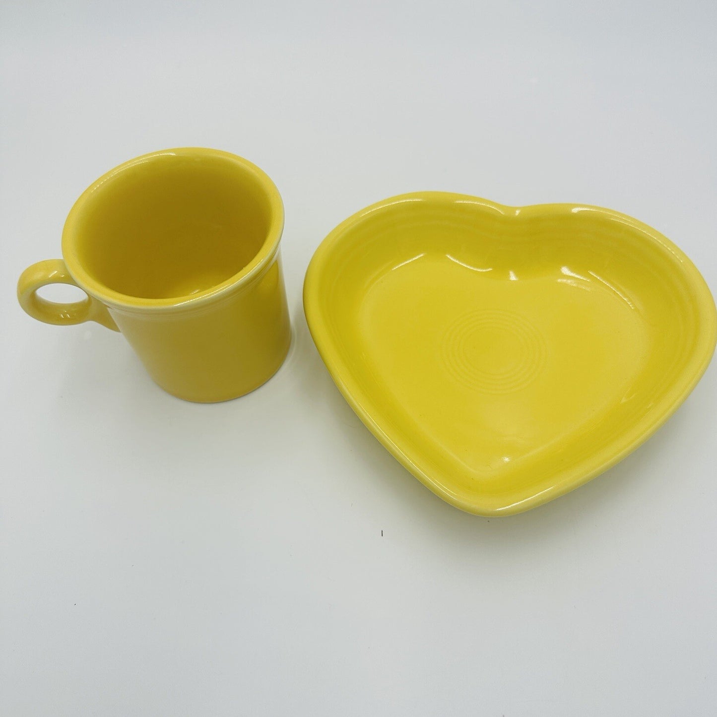 Fiestaware Coffee Mug Yellow Heart Shaped Ray & Yellow Serveware Vintage Dining