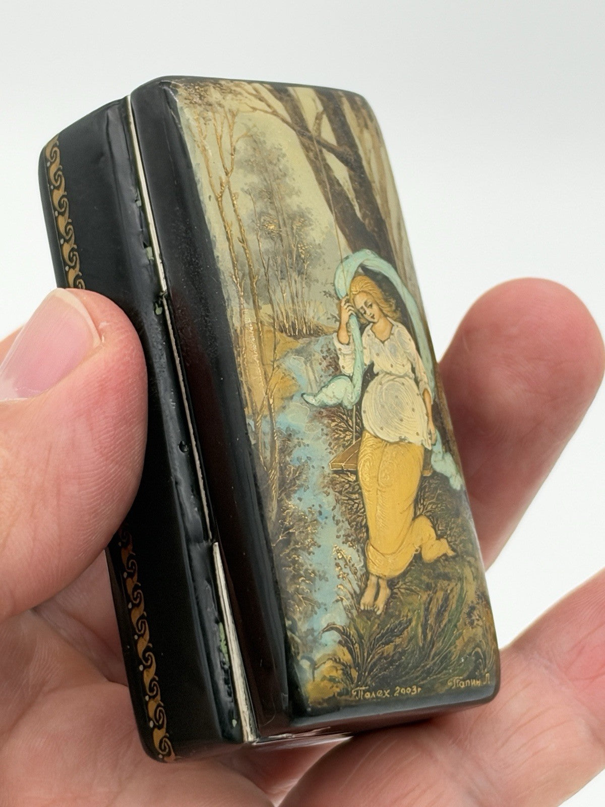 handpainted Russian lacquer miniature trinket box Palekh signed Lapin L Folk Art