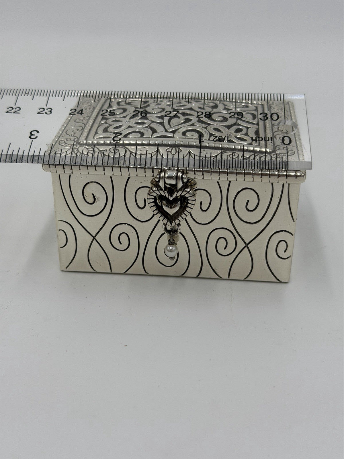 Brighton Lacie Daisy Silver Metal Jewelry Box with Pearl Dangle Enameled Inside