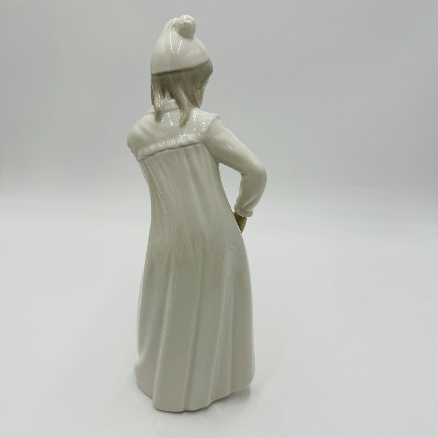 Nao By Lladro Spain Girl with Torn Nightgown Figurine Glossy 11.5in Vintage