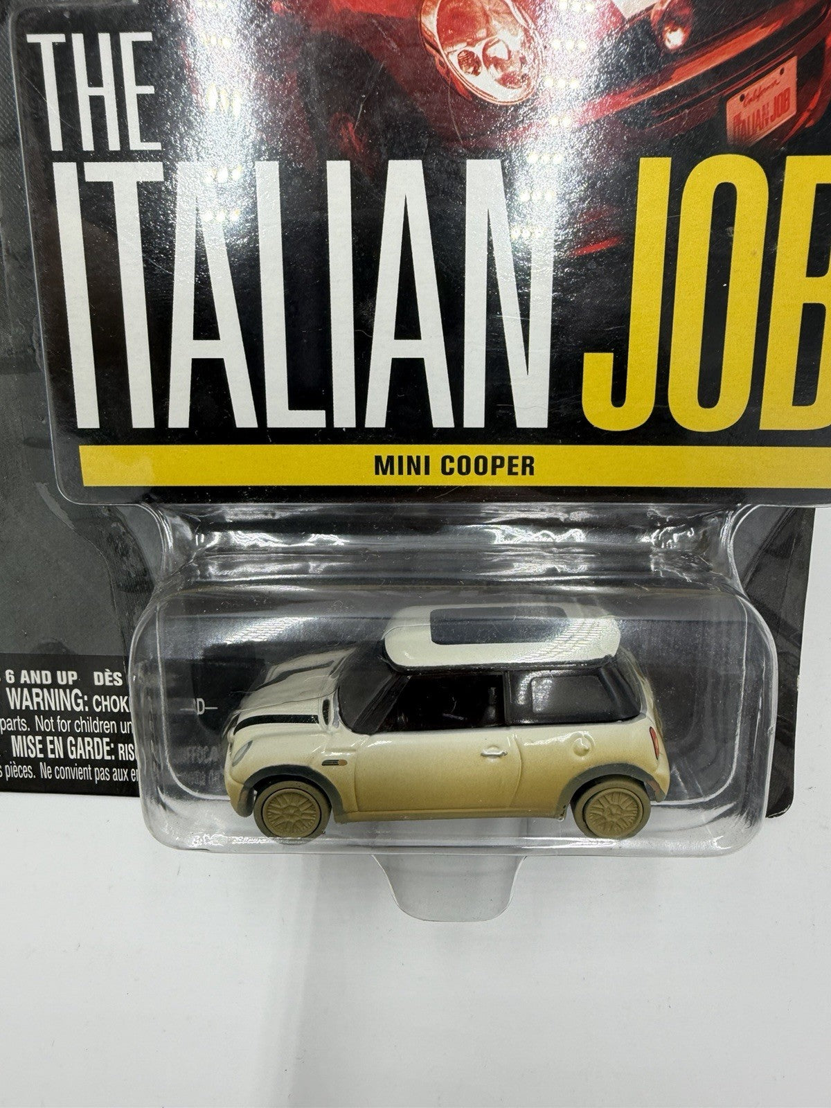 Johnny Lightning Hollywood the Italian Job 2003 Mini Cooper  White / Dusty