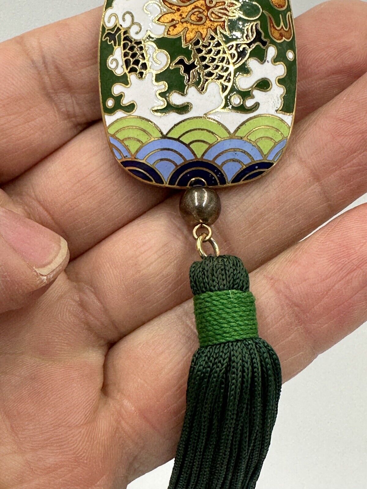 Necklace Tasseled Enamel Pendant Asian Dragon Design Gold Tone Vintage Green
