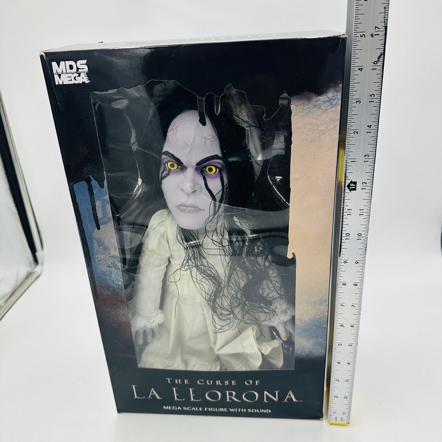 Mezco Toys The Curse of La Llorona Action Figure 15in Halloween Sound MDS Mega