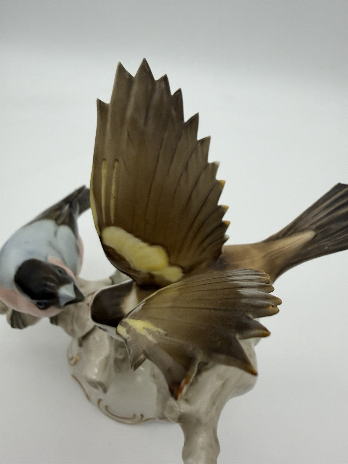HUTSCHENREUTHER Germany Porcelain GOLDFINCH & BULLFINCH Figurine K Tutter Large
