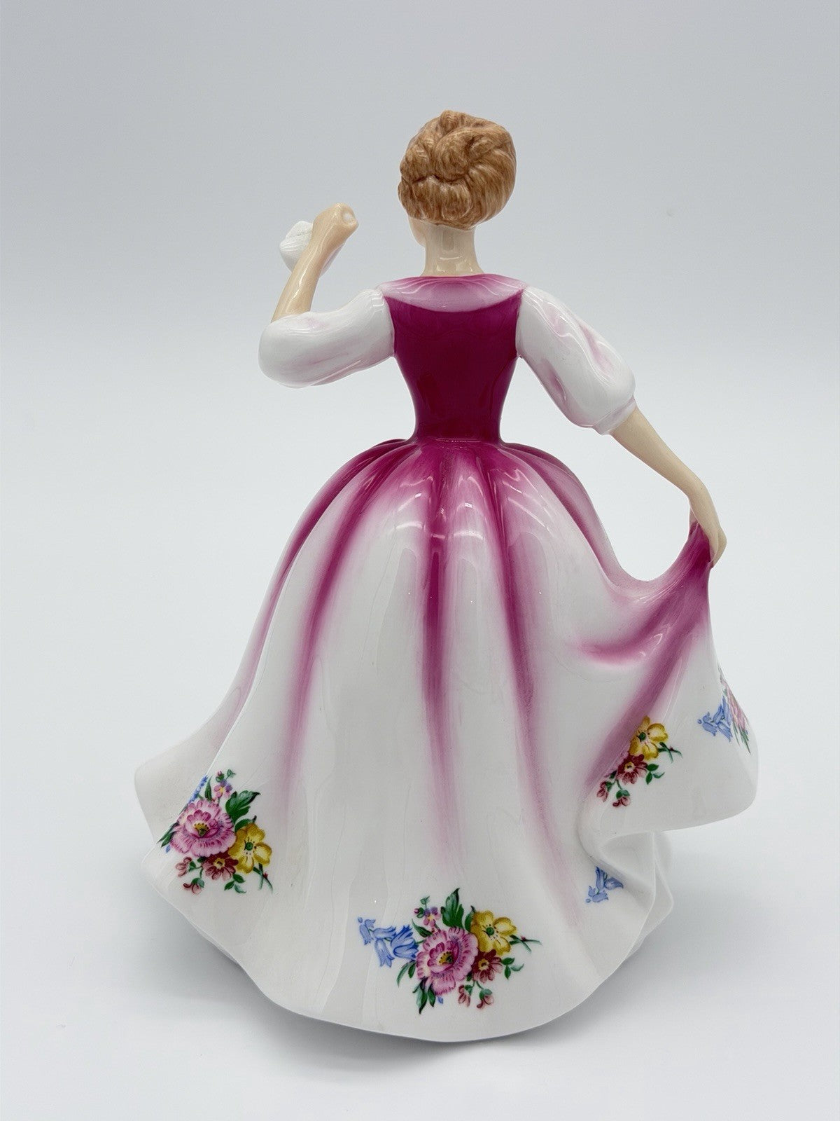 Royal Doulton England Porcelain Pretty Ladies Figurine Grace HN5244 Painted 7”