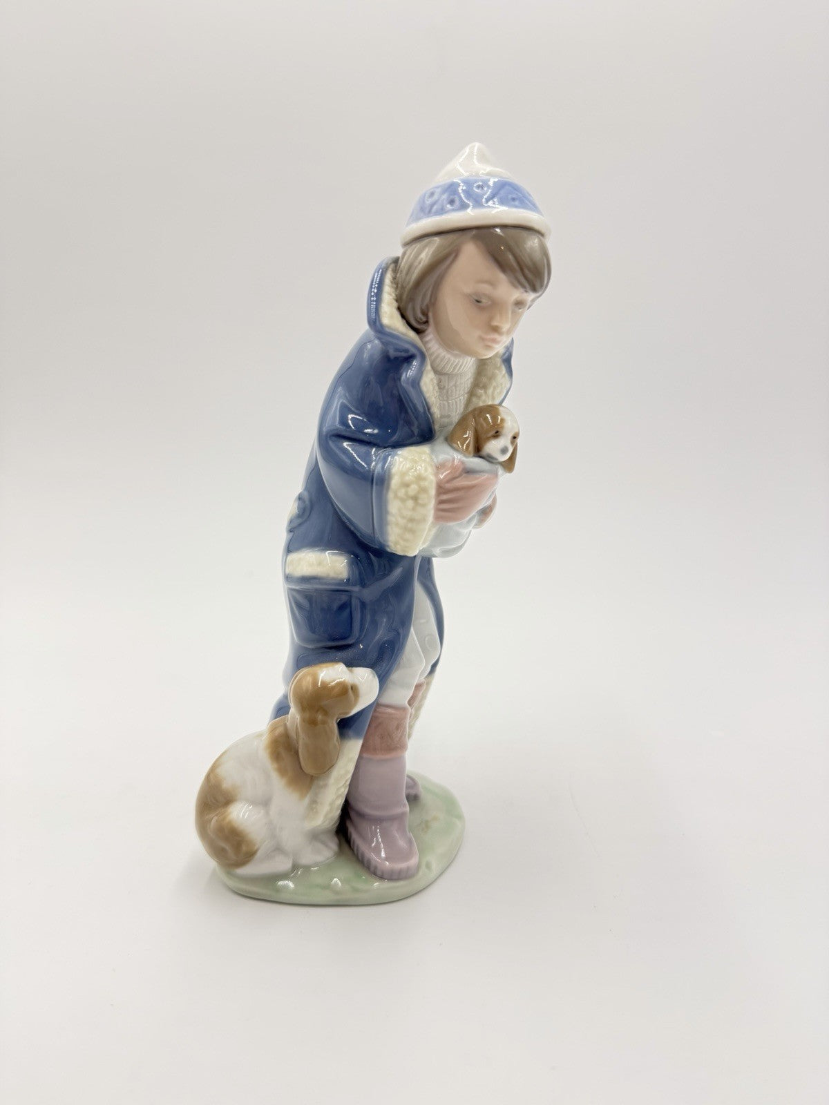 LLADRO Spain Porcelain Friday’s Child Figurine Retired #6019 Boy Puppies Dogs