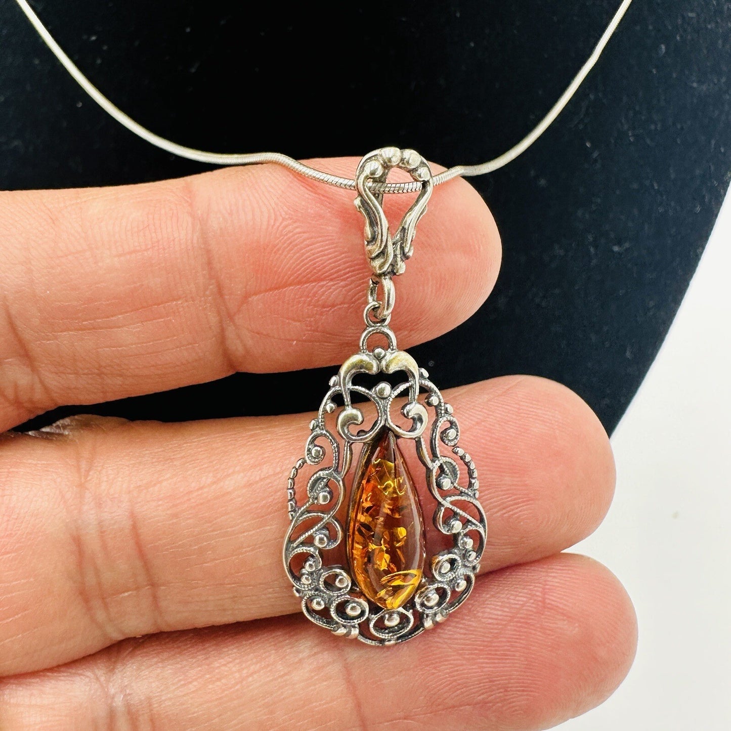 Baltic Women Jewelry Necklace Pendant Earrings Set Amber Sterling Silver Vintage