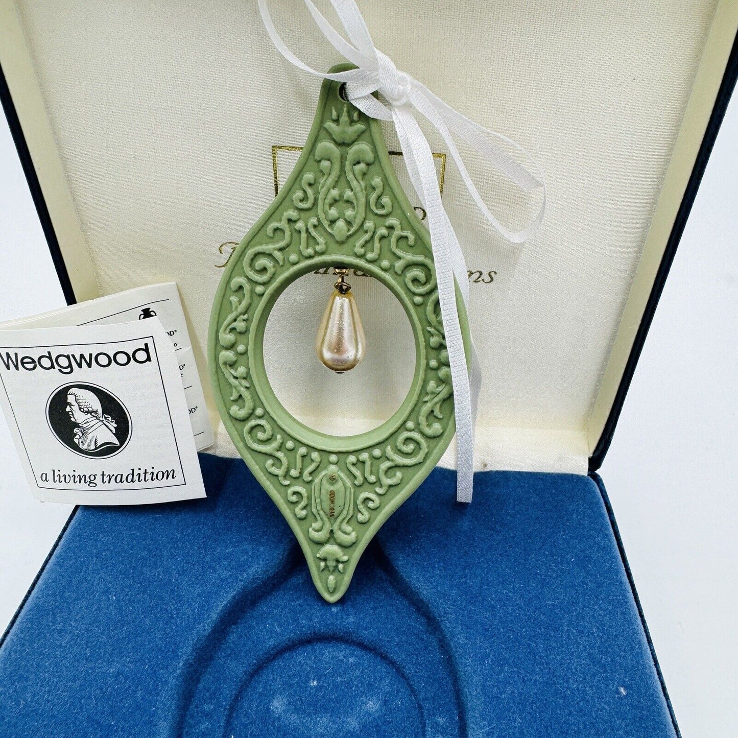 Wedgwood Millennium Gems Wisdom Ornament 1998 Sage Green Christmas Tree Box